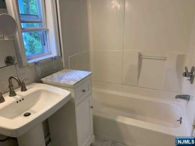 10 Lenox Avenue 2nd Floor, Ridgewood, NJ 07450