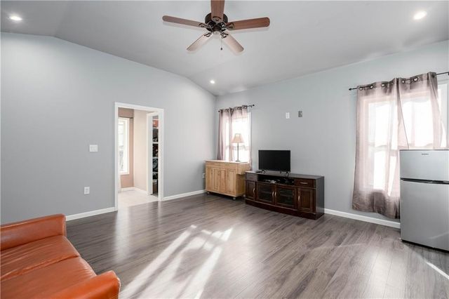 2727 Crestworth Lane, Buford, GA 30519