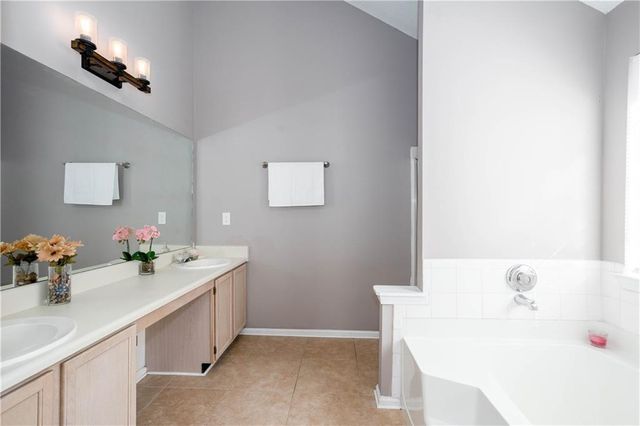 2727 Crestworth Lane, Buford, GA 30519