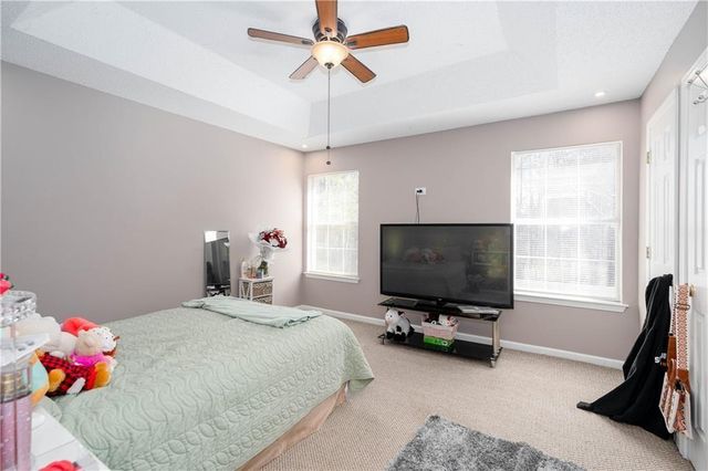 2727 Crestworth Lane, Buford, GA 30519
