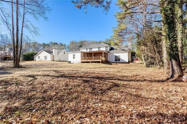 2727 Crestworth Lane, Buford, GA 30519