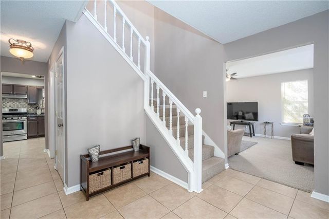 2727 Crestworth Lane, Buford, GA 30519