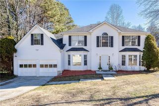 2727 Crestworth Lane, Buford, GA 30519
