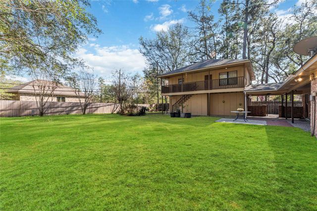 26418 Maplewood Drive, Oak Ridge North, TX 77386