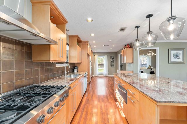 26418 Maplewood Drive, Oak Ridge North, TX 77386