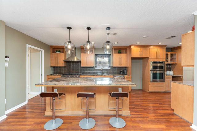 26418 Maplewood Drive, Oak Ridge North, TX 77386