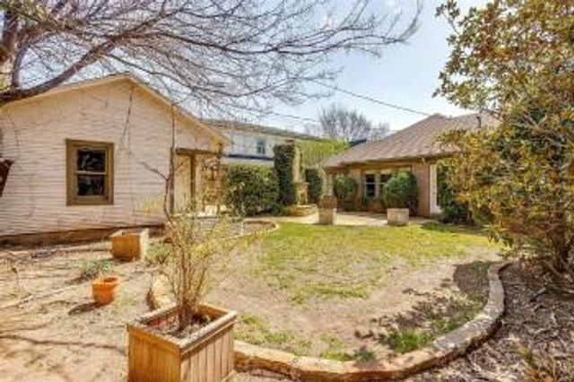 2220 Wilshire Boulevard, Fort Worth, TX 76110