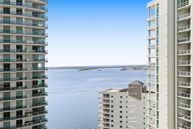 1300 BRICKELL BAY 2105, Miami, FL 33131