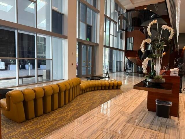 1300 BRICKELL BAY 2105, Miami, FL 33131