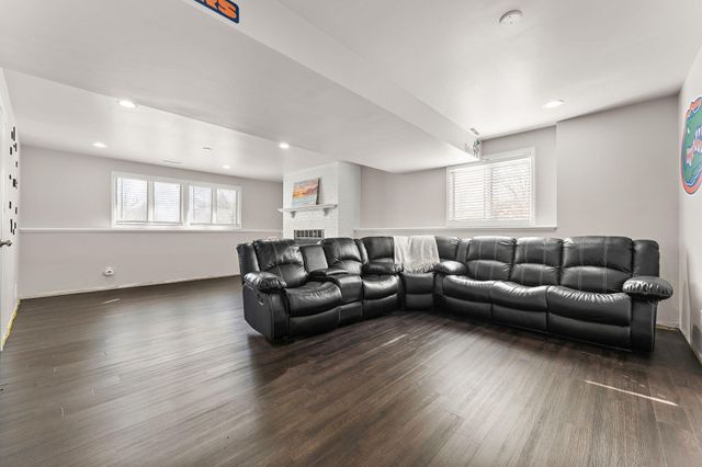 418 Teibel Drive, Schererville, IN 46375