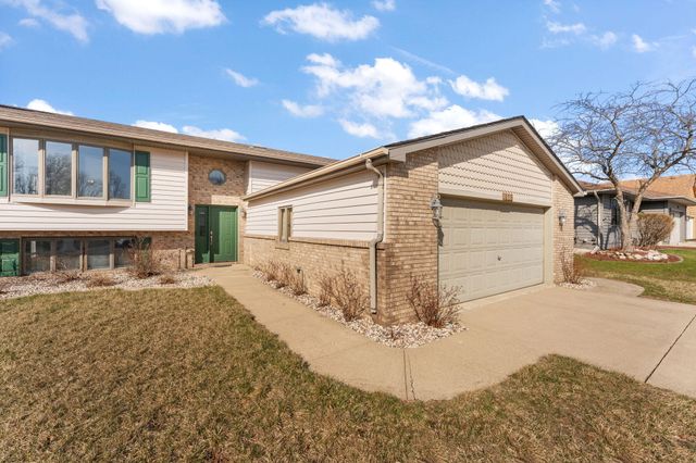 418 Teibel Drive, Schererville, IN 46375