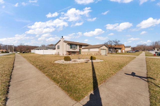 418 Teibel Drive, Schererville, IN 46375