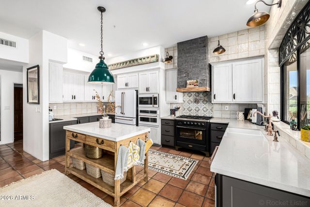 10801 E HAPPY VALLEY Road 24, Scottsdale, AZ 85255