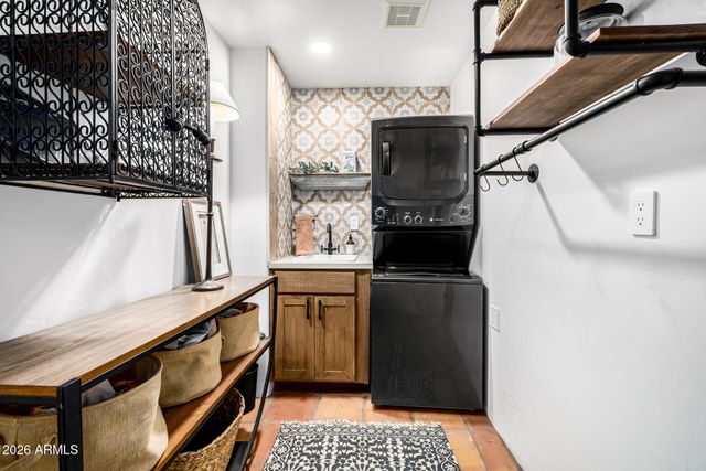 10801 E HAPPY VALLEY Road 24, Scottsdale, AZ 85255