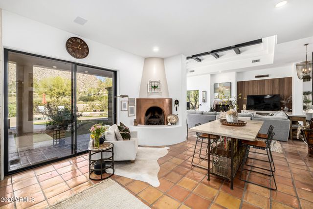 10801 E HAPPY VALLEY Road 24, Scottsdale, AZ 85255