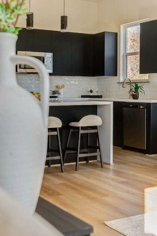 4805 Paula St B, Houston, TX 77033