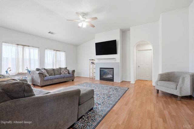 21389 S Haslem, Riverdale, CA 93656