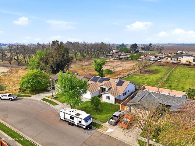 21389 S Haslem, Riverdale, CA 93656