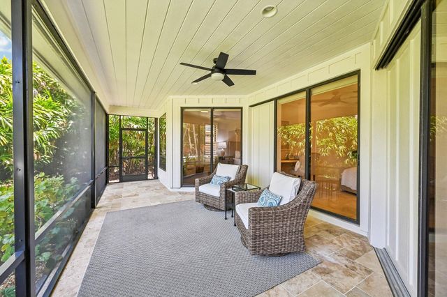 15 Carrick Road, Palm Beach Gardens, FL 33418