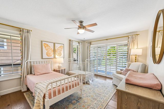 15 Carrick Road, Palm Beach Gardens, FL 33418