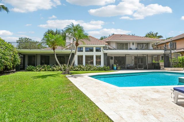 15 Carrick Road, Palm Beach Gardens, FL 33418