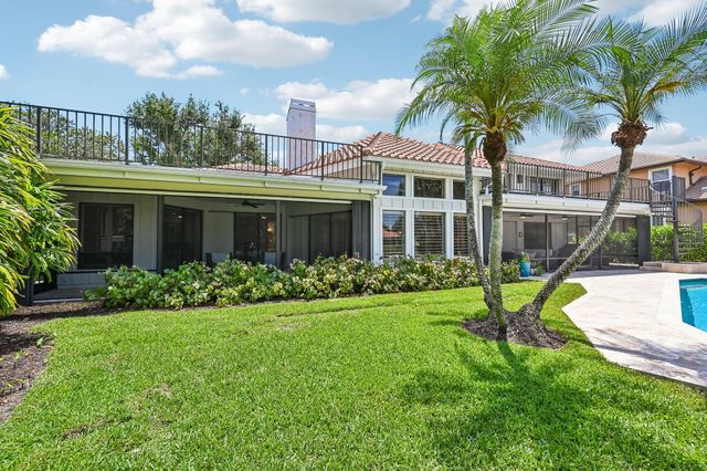 15 Carrick Road, Palm Beach Gardens, FL 33418