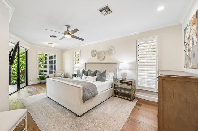 15 Carrick Road, Palm Beach Gardens, FL 33418