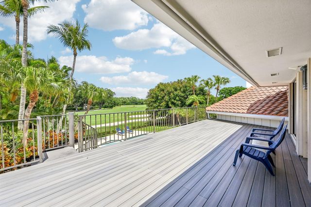 15 Carrick Road, Palm Beach Gardens, FL 33418
