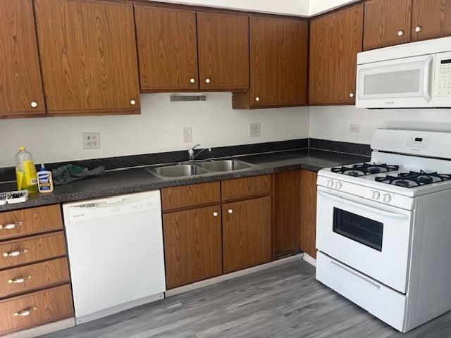 9245 Irving Park Road GE, Schiller Park, IL 60176