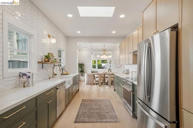 1009 Addison St, Berkeley, CA 94710
