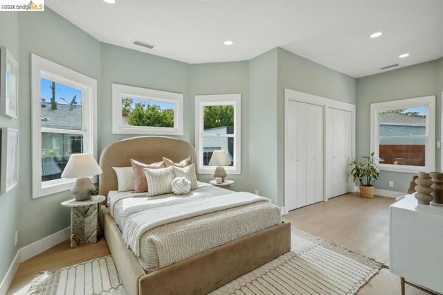 1009 Addison St, Berkeley, CA 94710