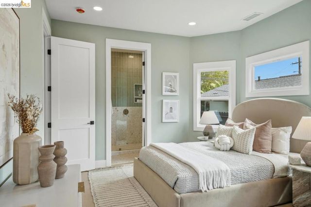 1009 Addison St, Berkeley, CA 94710