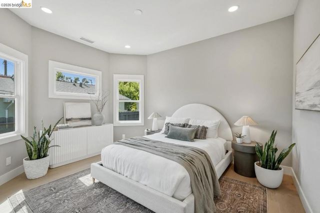 1009 Addison St, Berkeley, CA 94710