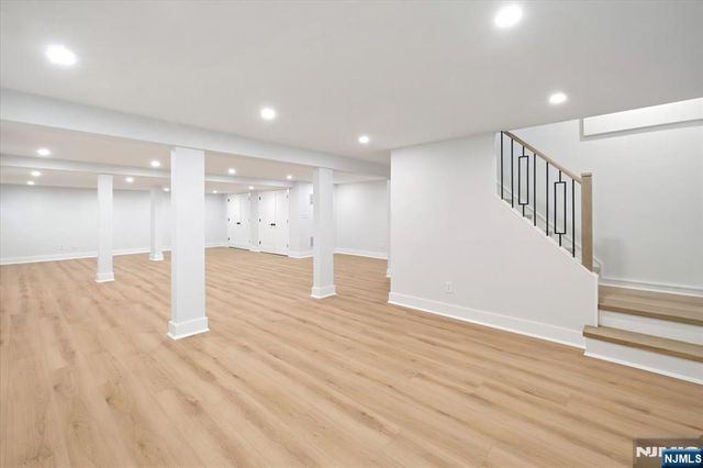15 Green Way, Mahwah, NJ 07430
