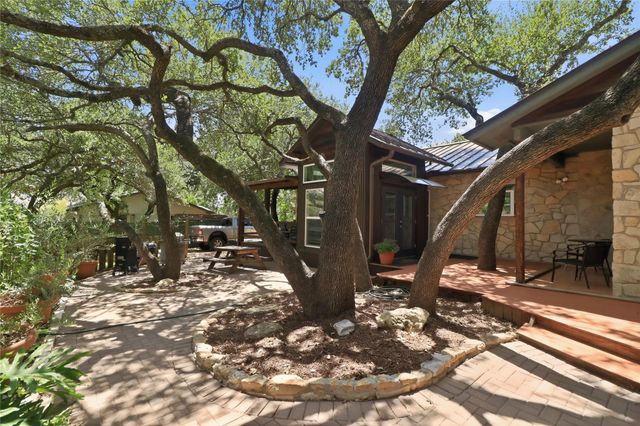 102 N Lake Hills DR, Austin, TX 78733