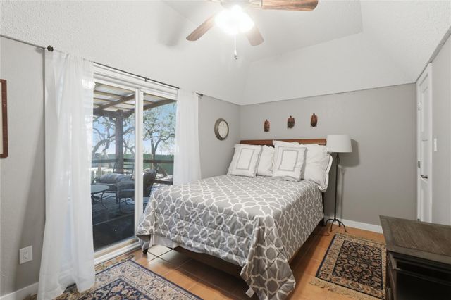 102 N Lake Hills DR, Austin, TX 78733
