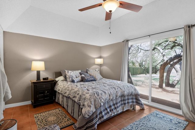 102 N Lake Hills DR, Austin, TX 78733