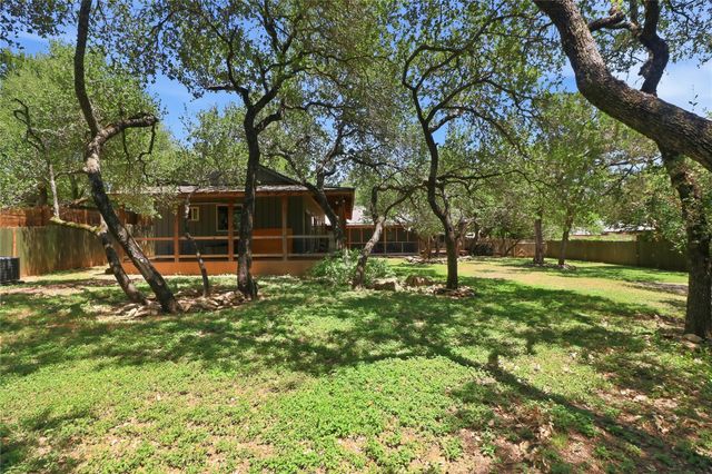 102 N Lake Hills DR, Austin, TX 78733