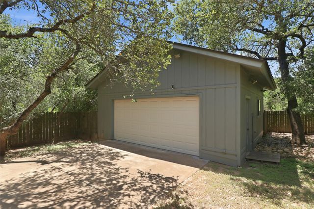 102 N Lake Hills DR, Austin, TX 78733