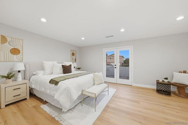 6942 Turnbridge Way, San Diego, CA 92119