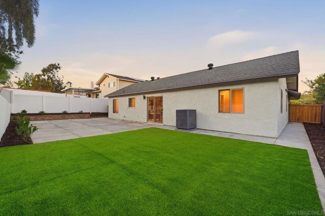 6942 Turnbridge Way, San Diego, CA 92119