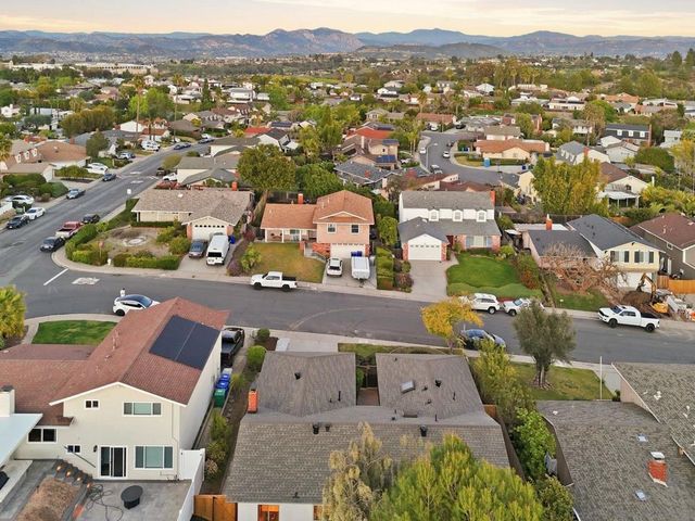 6942 Turnbridge Way, San Diego, CA 92119