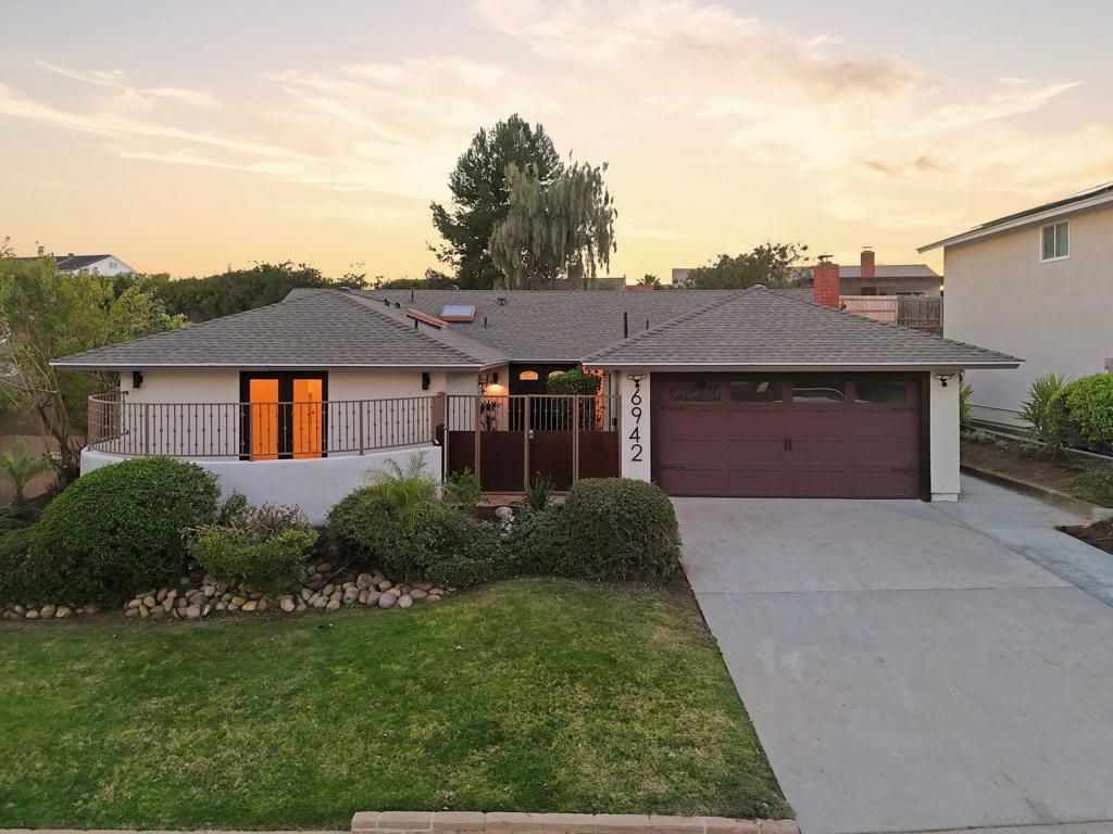 6942 Turnbridge Way, San Diego, CA 92119