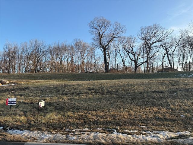 3552 NW 76th Drive, Ankeny, IA 50023