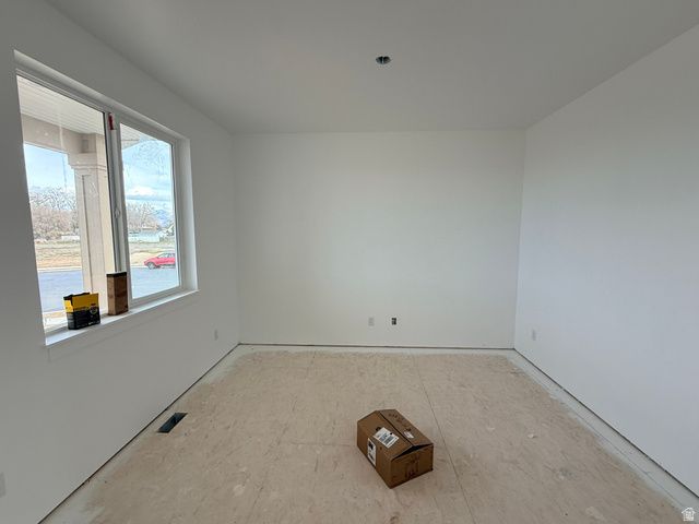 5957 W 4700 S, Hooper, UT 84315