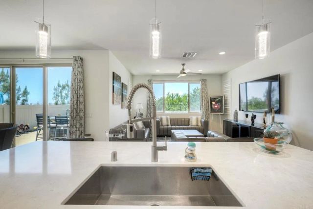 1254 Via Candelas, Oceanside, CA 92056