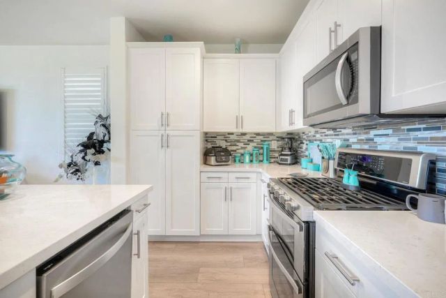1254 Via Candelas, Oceanside, CA 92056
