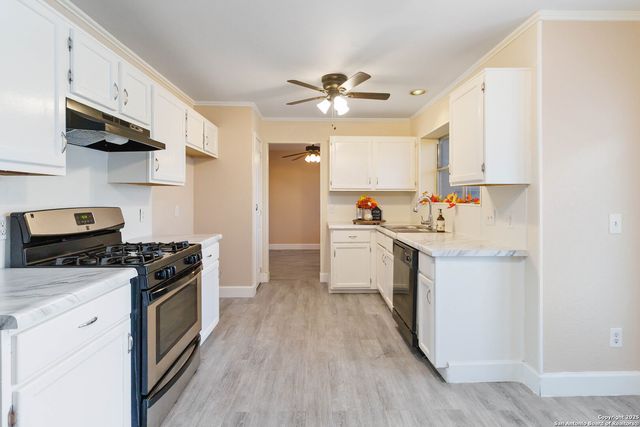 10638 Mustang Ridge, Converse, TX 78109