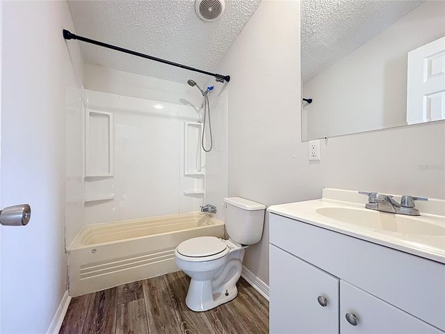 5268 ROCK DOVE LOOP, Lakeland, FL 33810