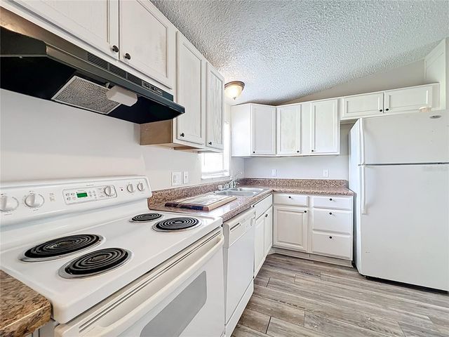 5268 ROCK DOVE LOOP, Lakeland, FL 33810